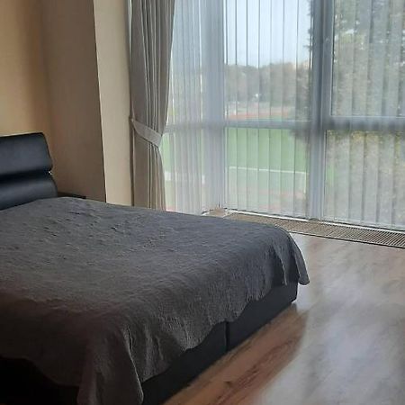 シャウレイJaukus Apartamentaiアパートメント エクステリア 写真